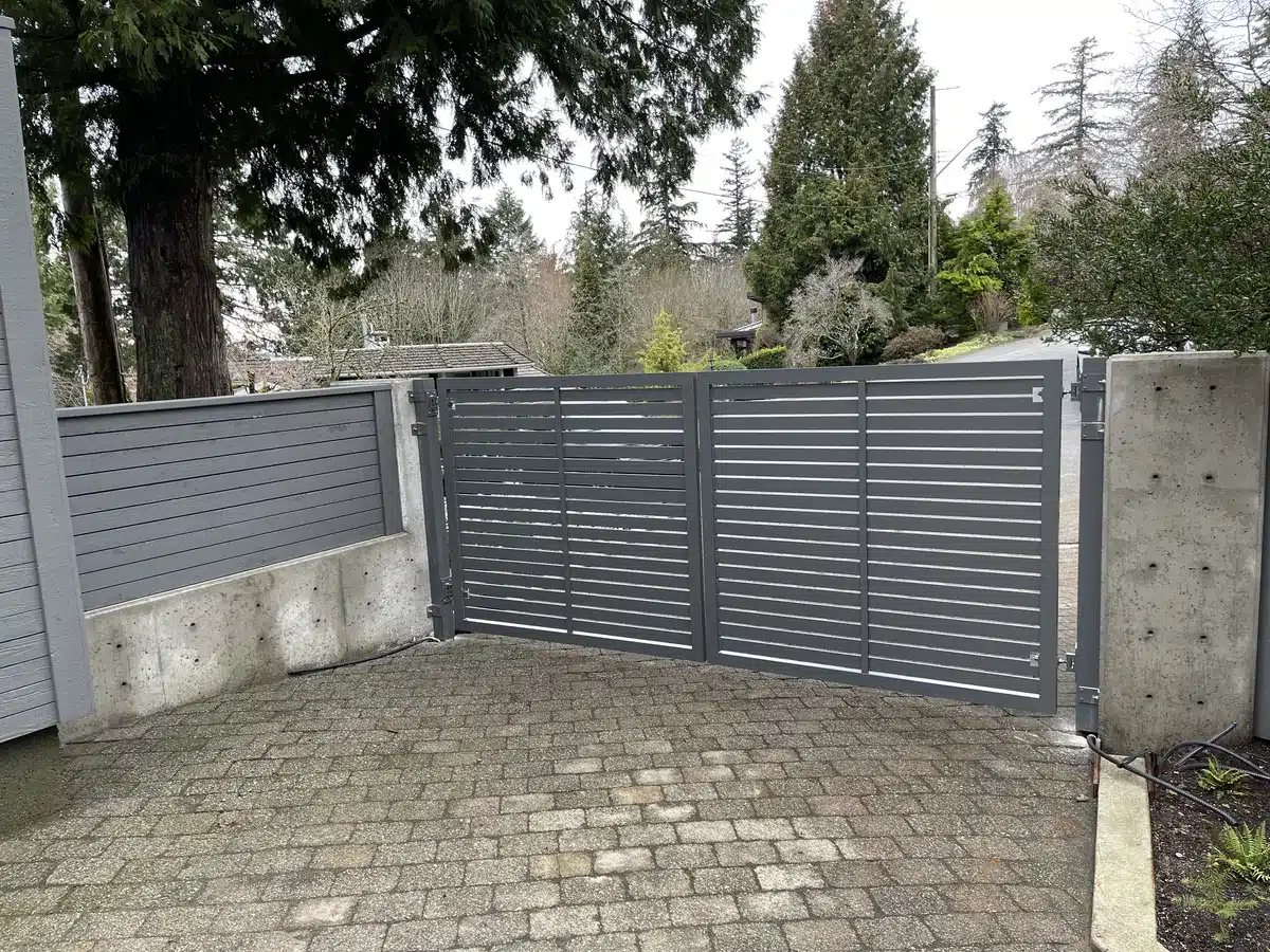 LGR-driveway-gate-double-swing (14)