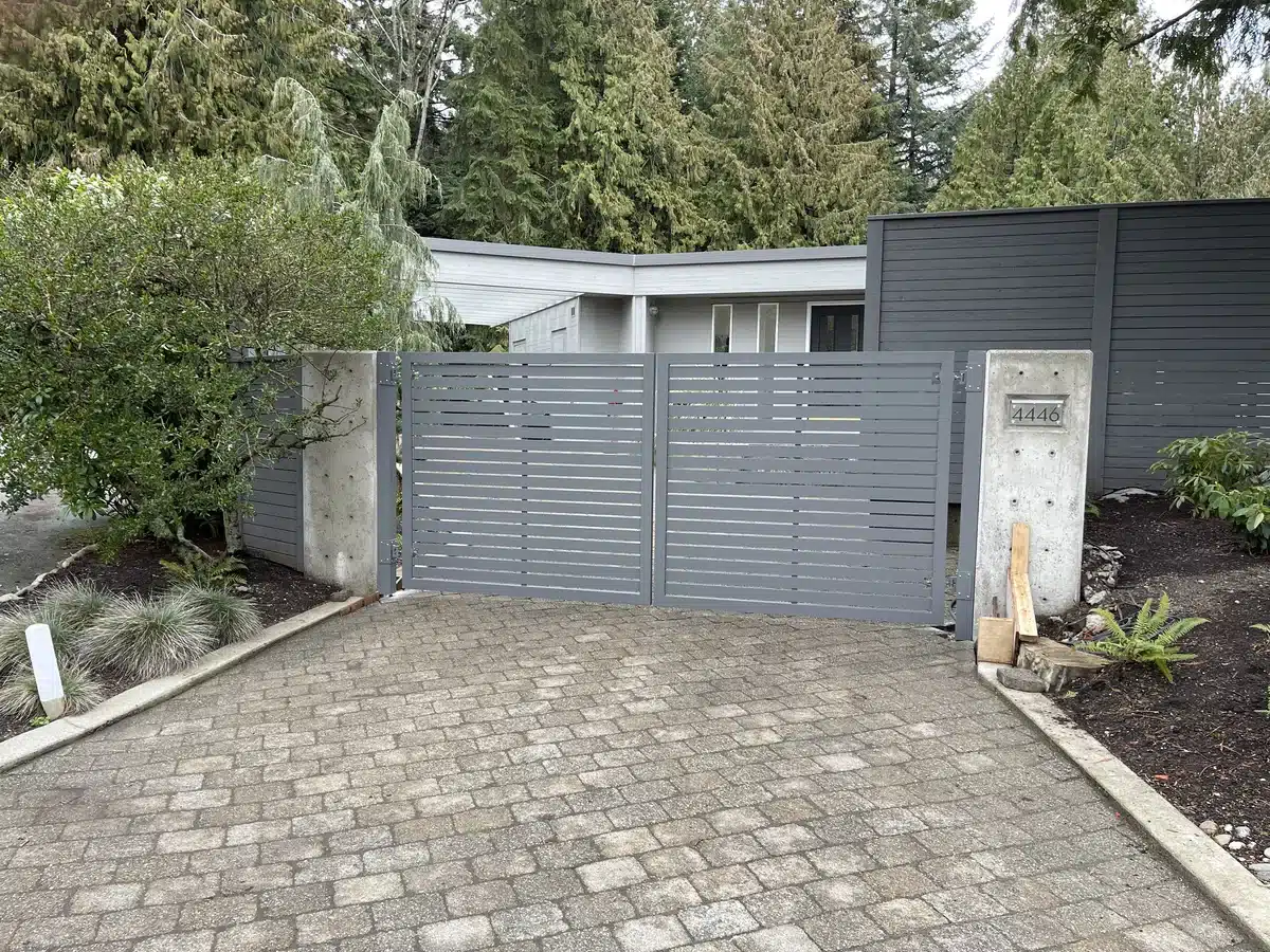 LGR-driveway-gate-double-swing (15)