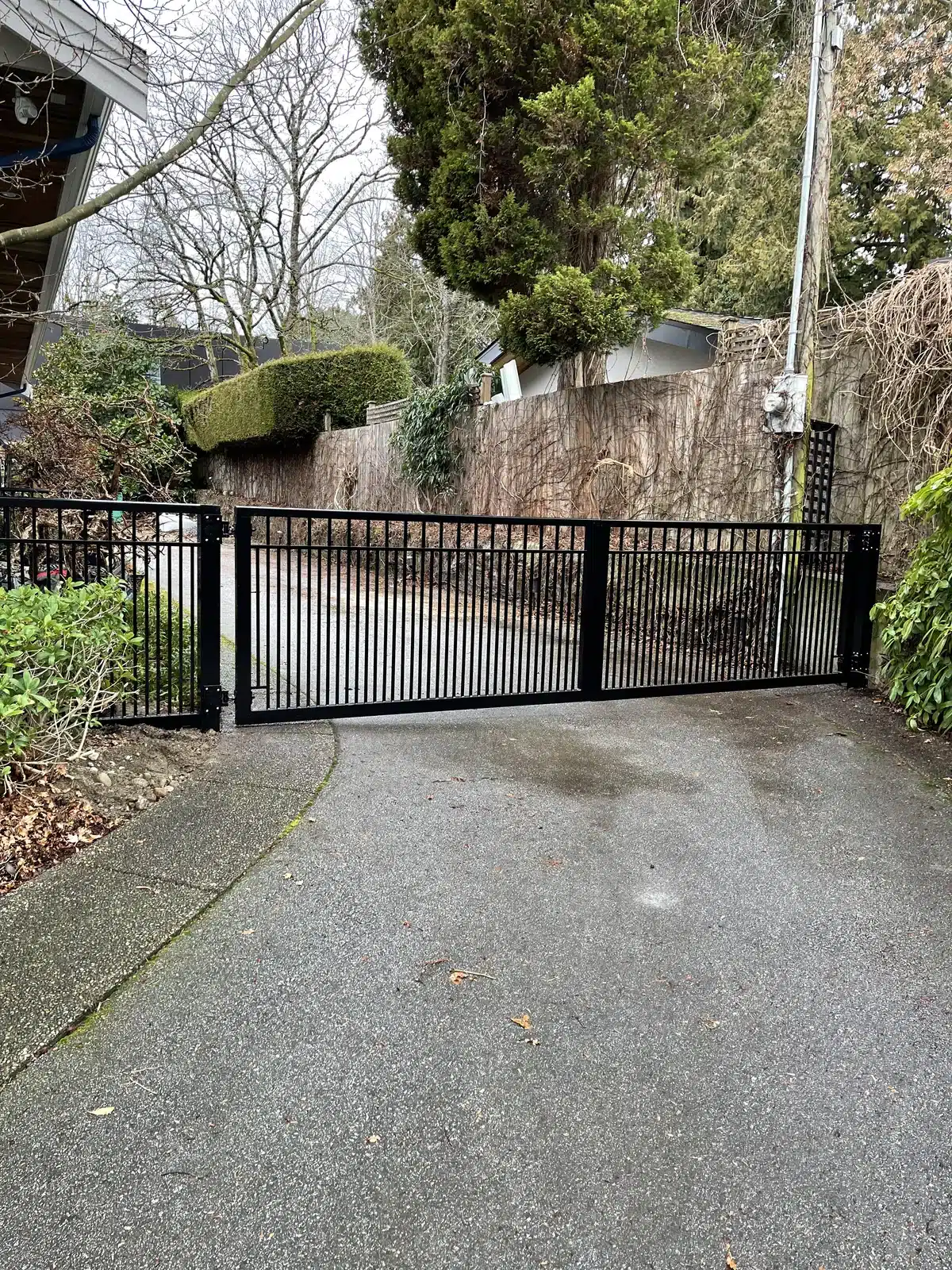 LGR-driveway-gate-double-swing (16)