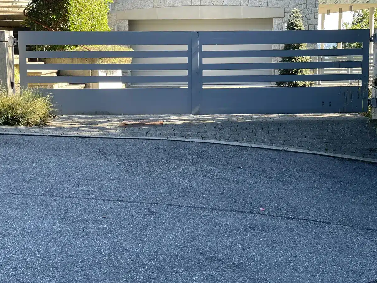 LGR-driveway-gate-double-swing (6)