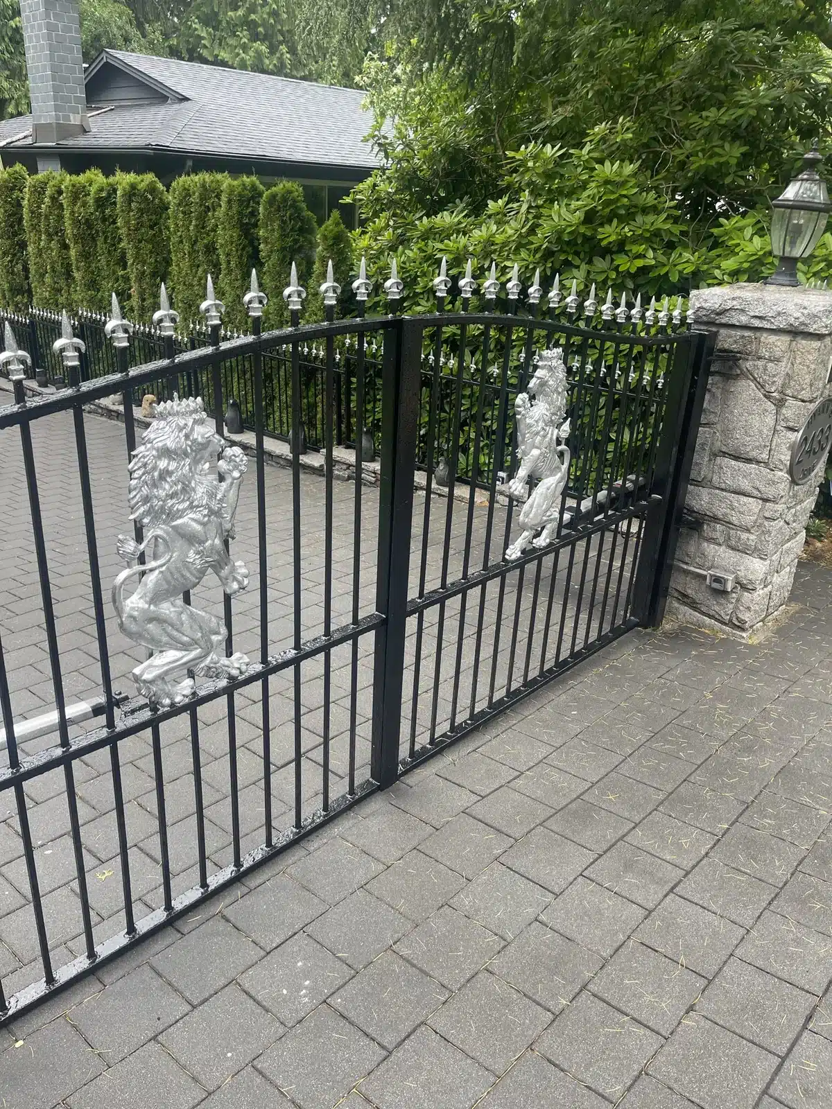 LGR-driveway-gate-double-swing (7)