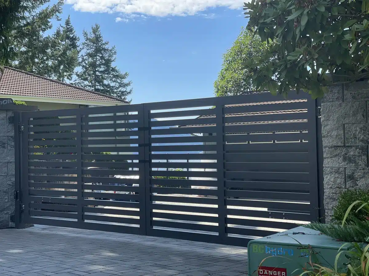 LGR-driveway-gate-double-swing (8)