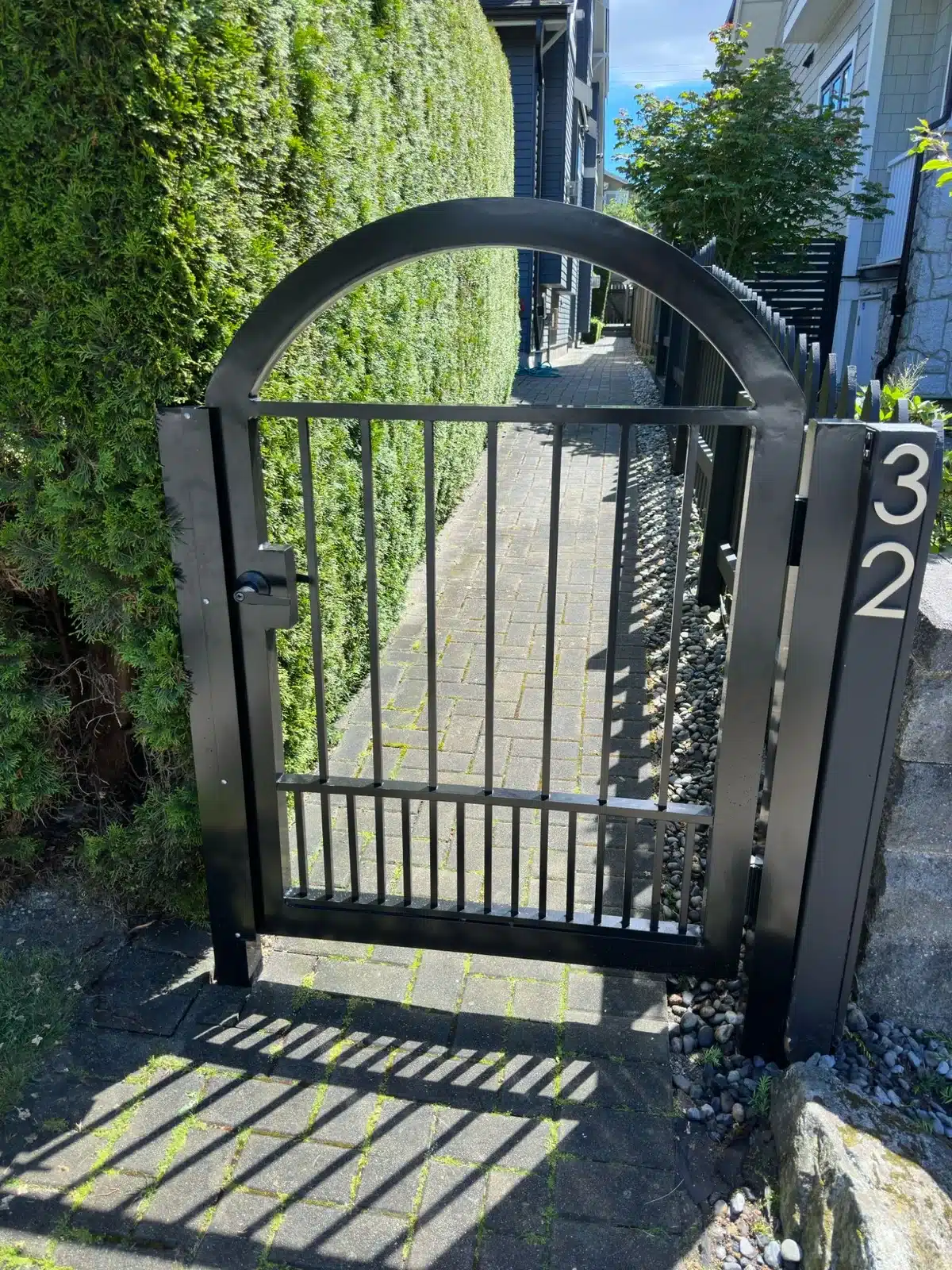 LGR-gate-pedestrian (20)