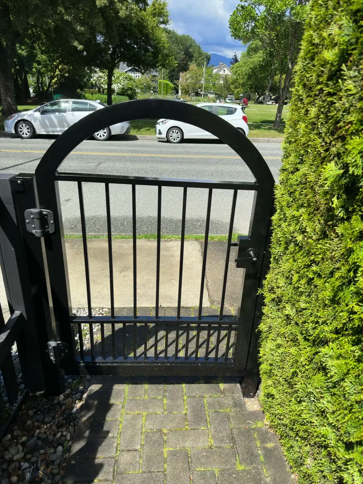 LGR-gate-pedestrian (22)