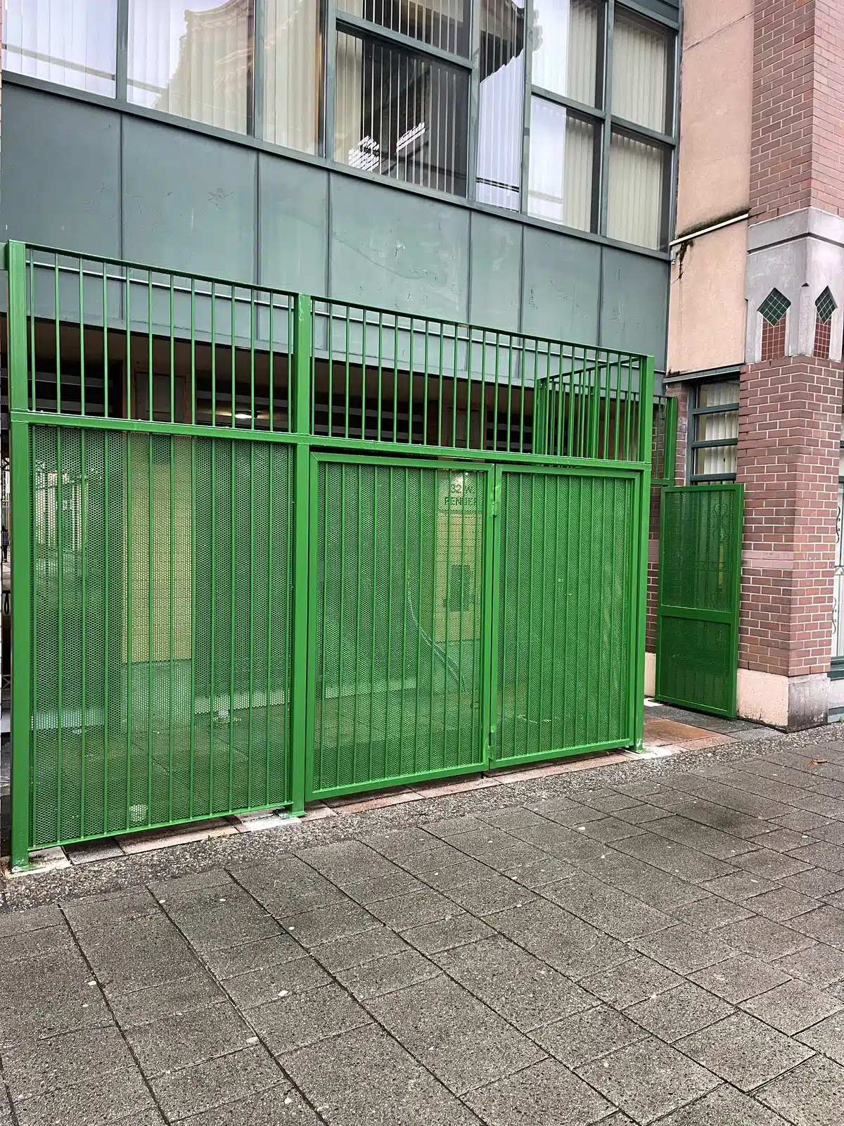 LGR-gate-pedestrian (90)