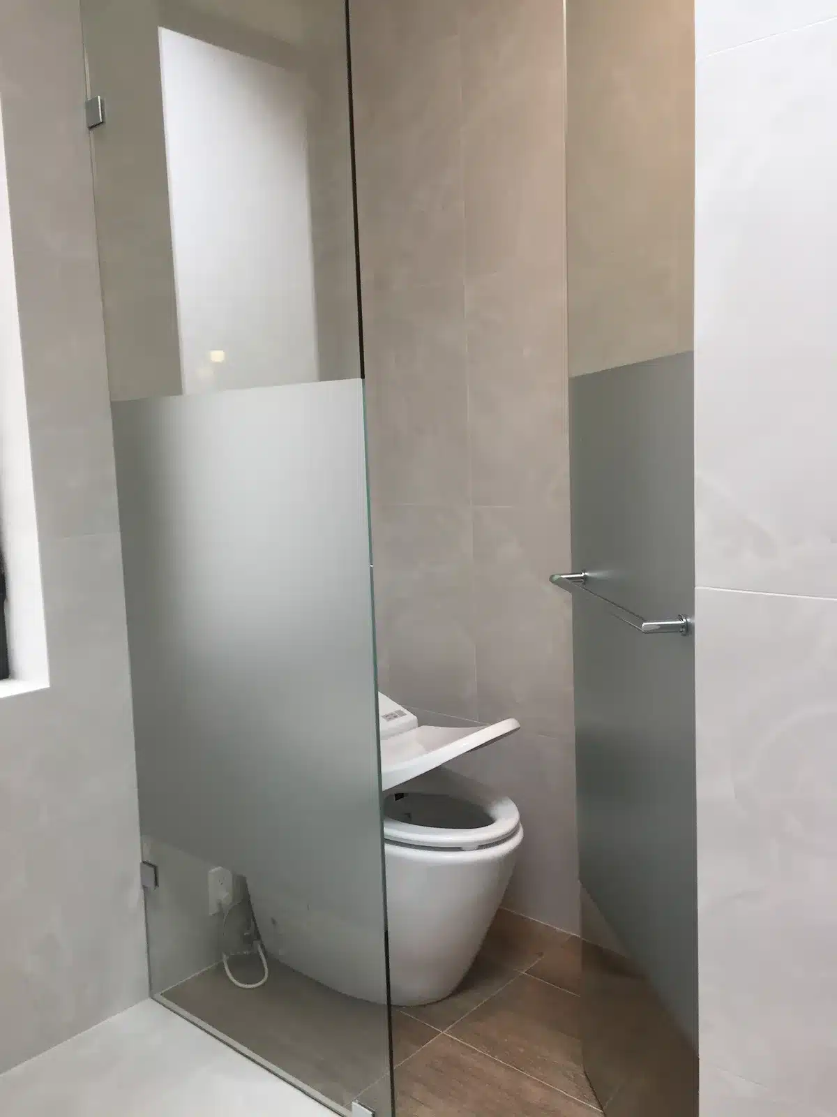 LGR-shower-doors (12)