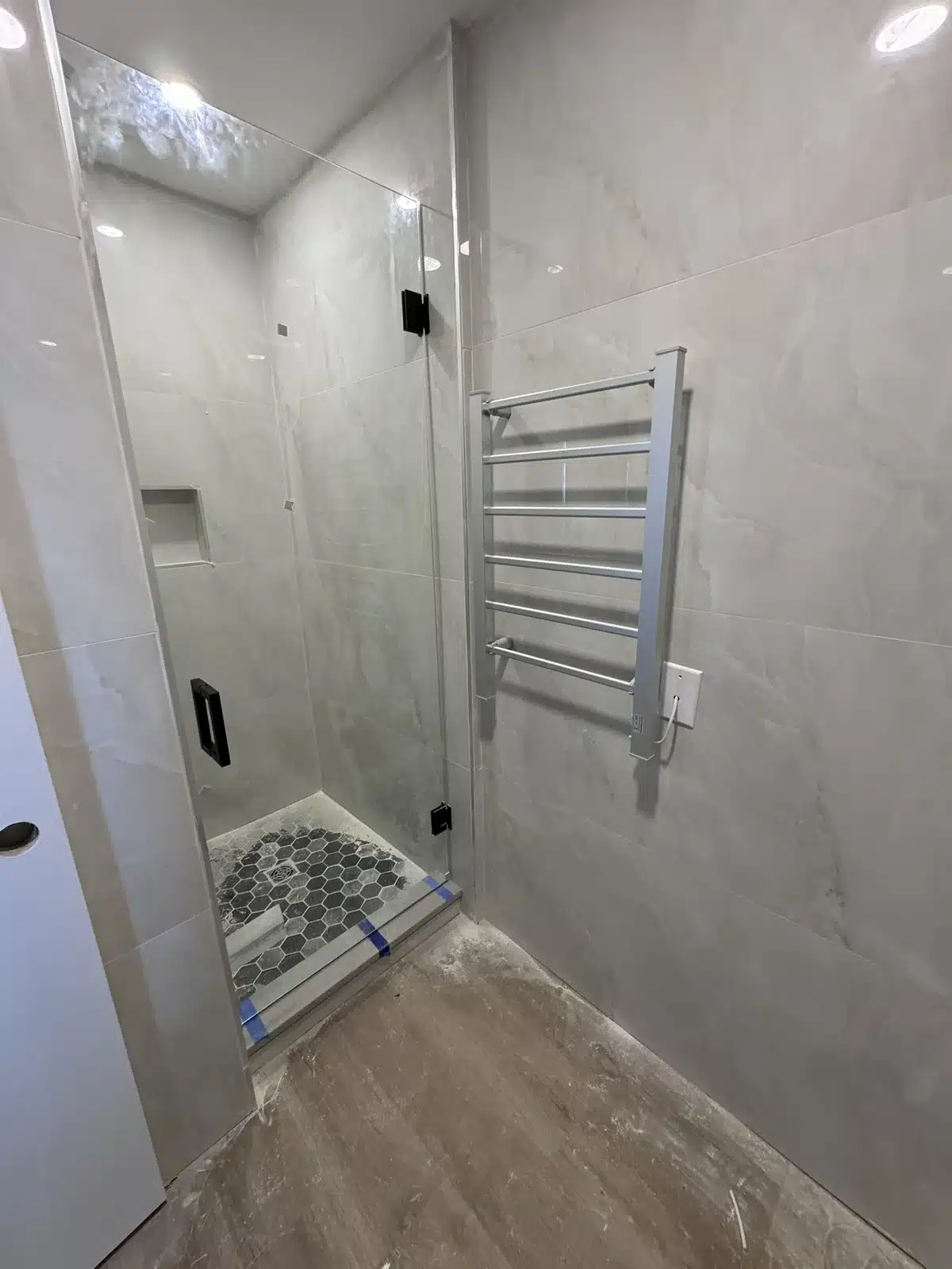 LGR-shower-doors (2)